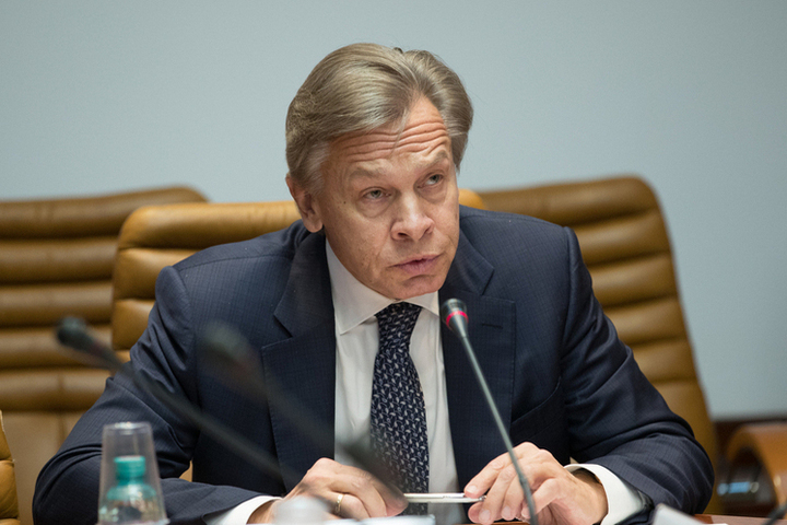 Пушков связал «невыносимые» цены на бензин во Франции с политикой Макрона