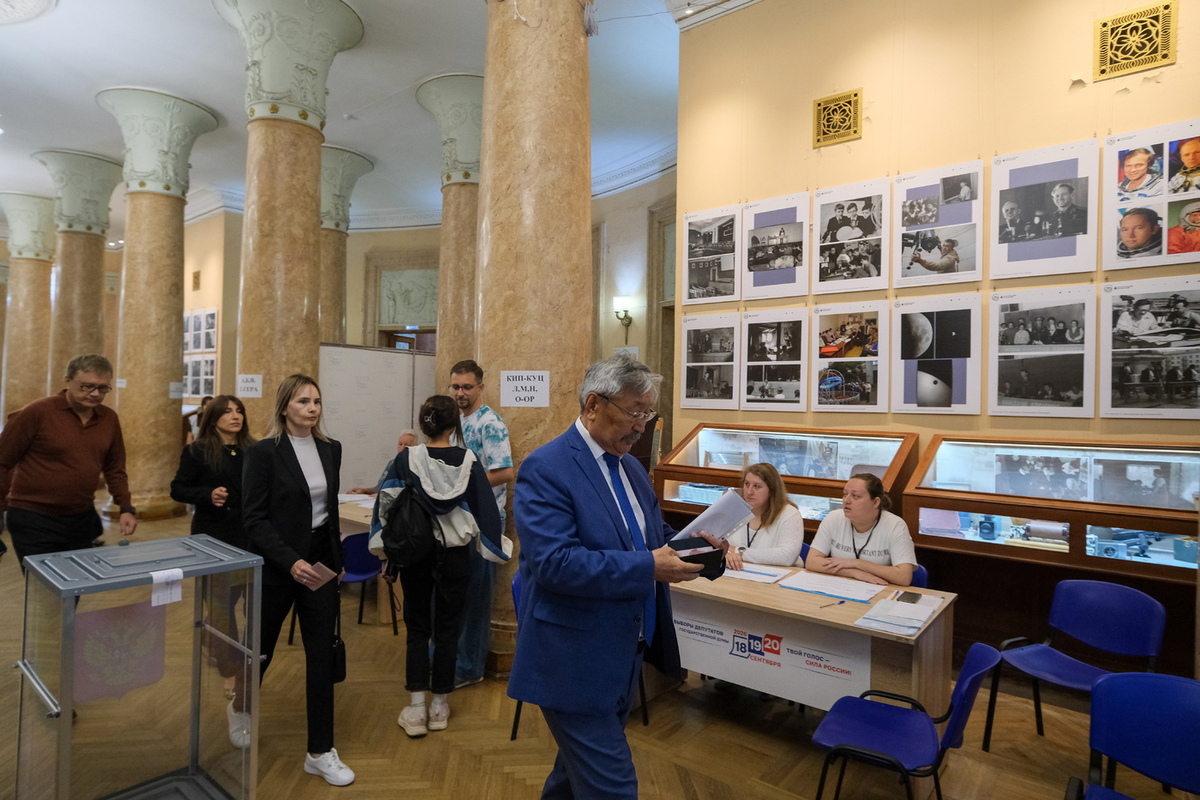 На избирательных участках Волгоградской области продолжается голосование