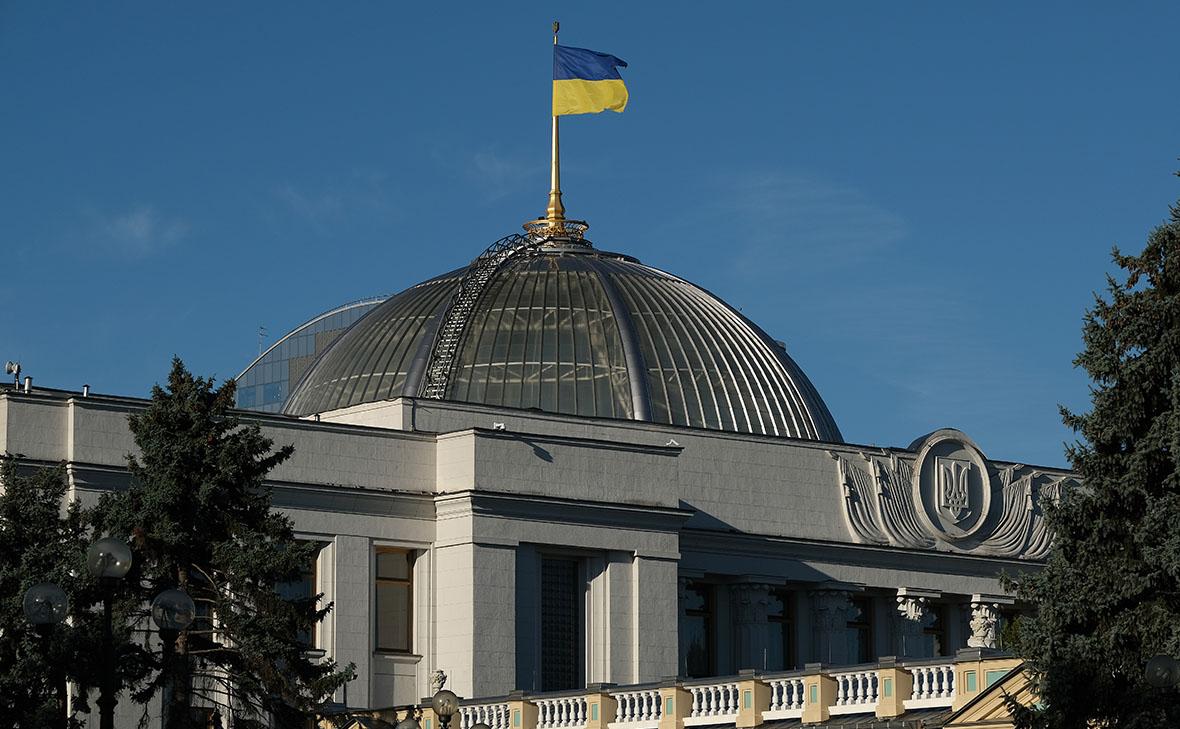 На Украине отменили заседание Верховной рады из-за отъезда депутатов