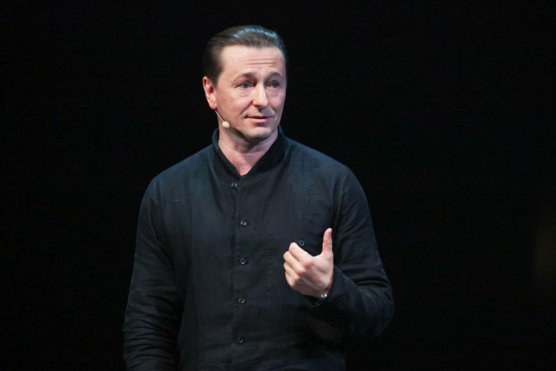 «Моментально распознают фальшь»: Безруков о работе с зумерами