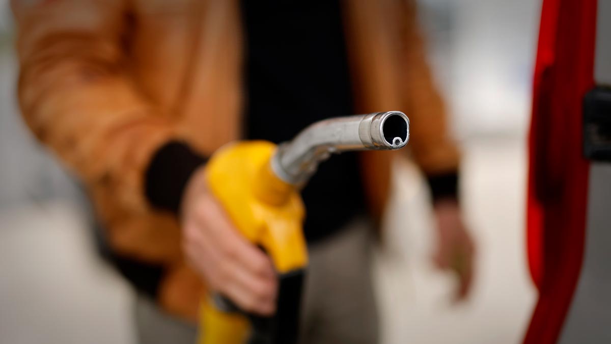 Автомобильное топливо в ЕС в июне подорожало на 13,7% г/г
