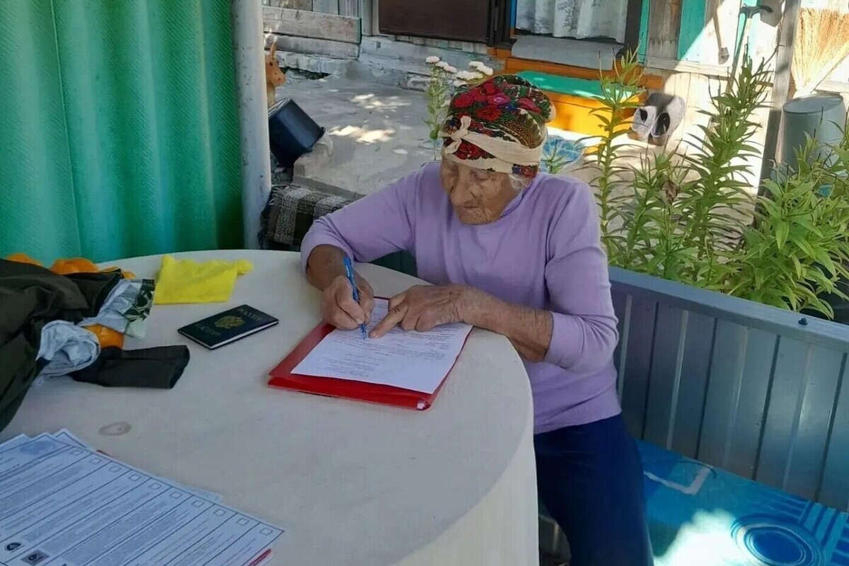 В Котовском районе Волгоградской области прошло выездное голосование на дому