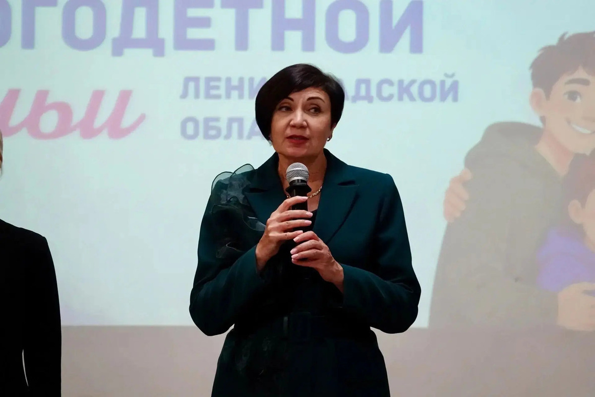 В Бокситогорске наградили многодетные семьи в день памяти Петра и Февронии