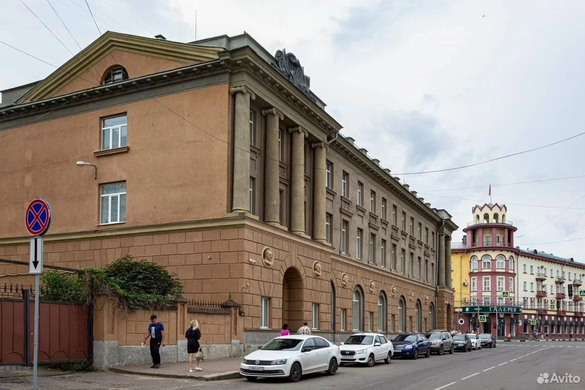 В Орле в Доме Книги продают трёхуровневое помещение за 60 млн рублей