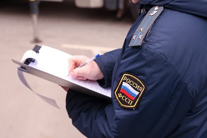Россиянин угрожал поджечь приставов из-за ареста банковской карты