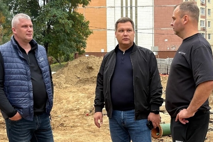 Ремонт теплосети на улице Новосёлов завершат до конца сентября — Ясинский