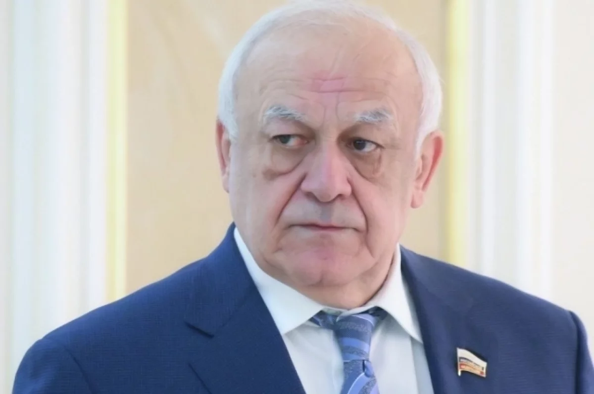 Меняйло наделил Мамсурова полномочиями сенатора РФ от Северной Осетии