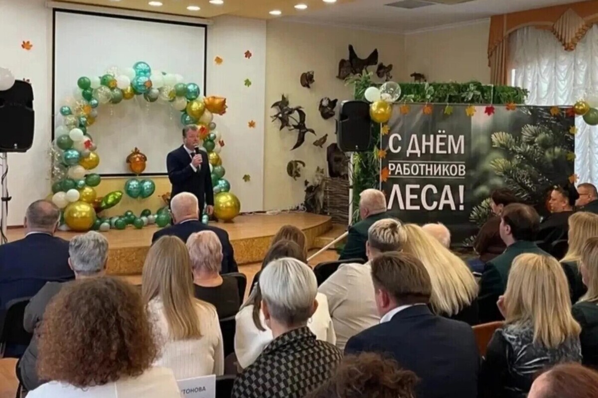 Калужан поздравляют с Днём работников леса