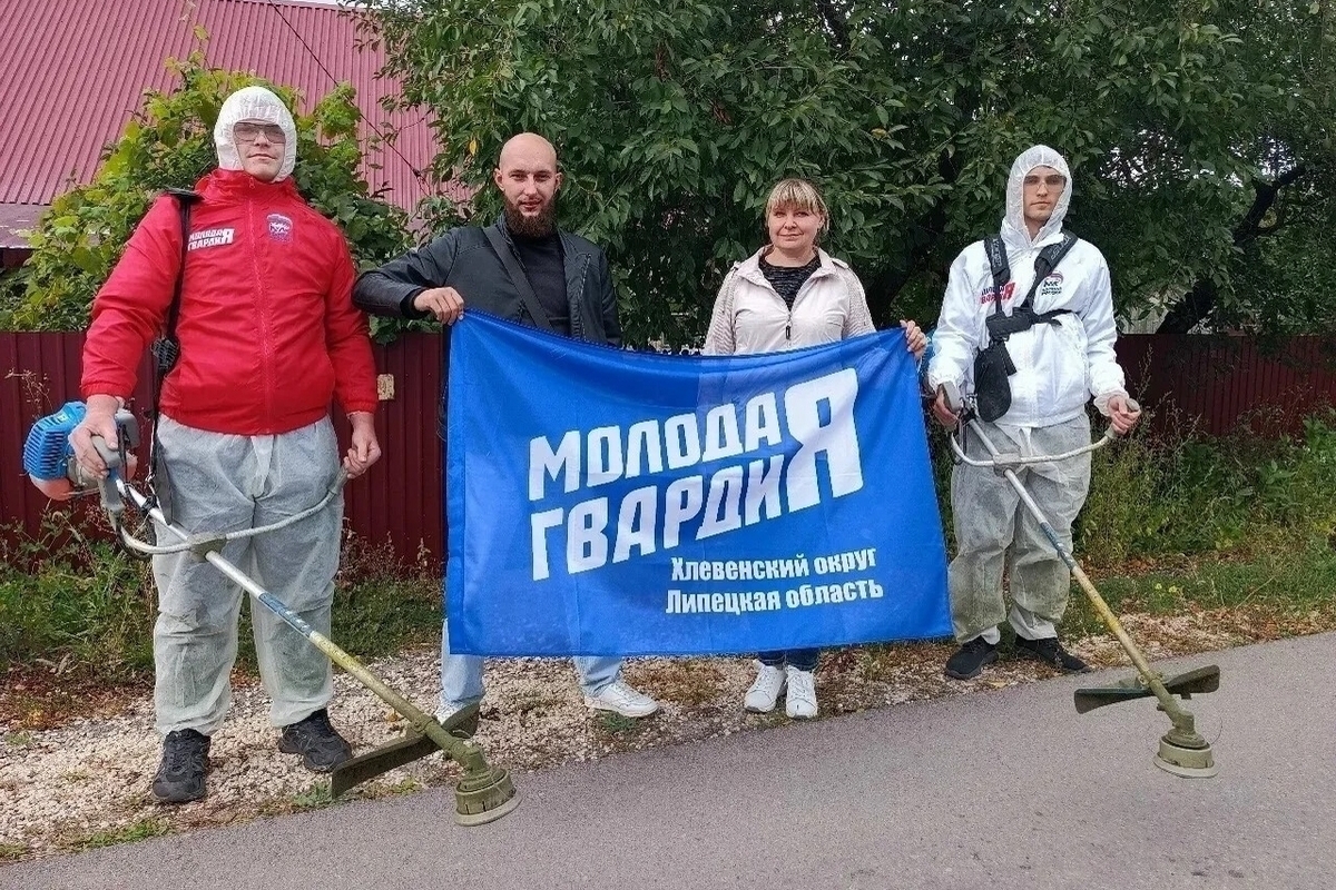 Липецкие волонтеры покрасили дома и убрали урожай в семьях бойцов СВО