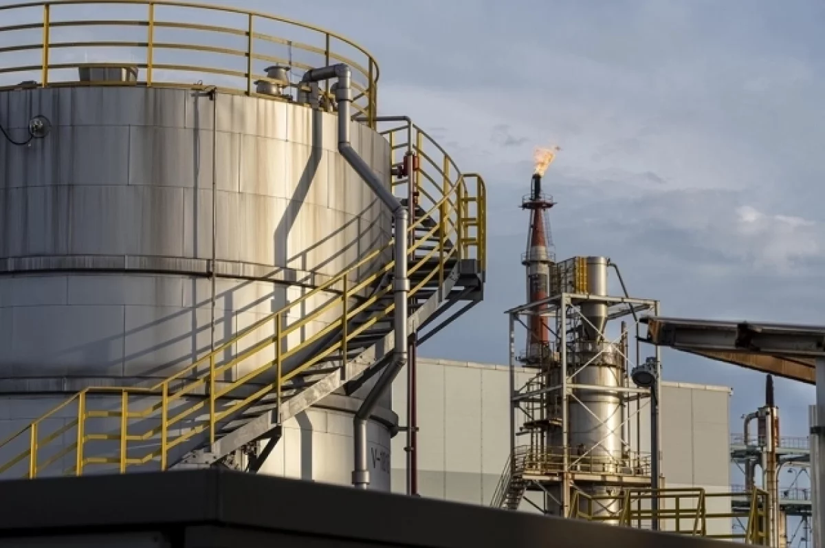 Киев планирует создать мощности для хранения нефтепродуктов в Венгрии