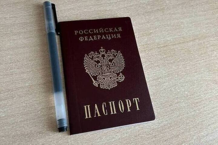 Запорожцам разъяснили правила замены паспорта при смене подписи