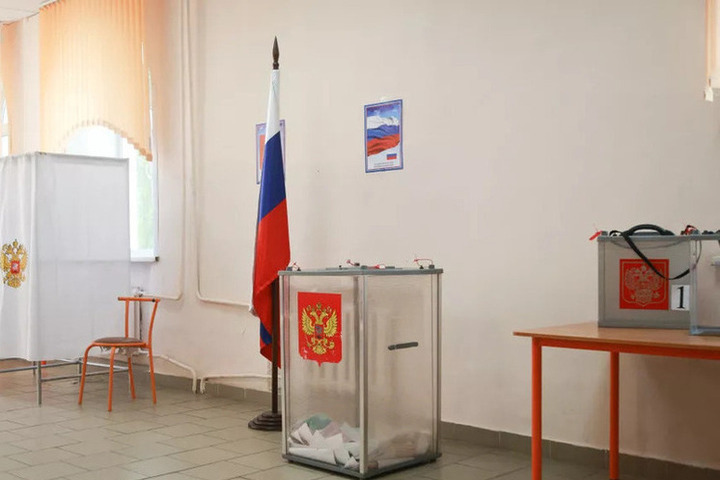 «Единая Россия» лидирует на выборах в АКЗС после обработки 93% бюллетеней