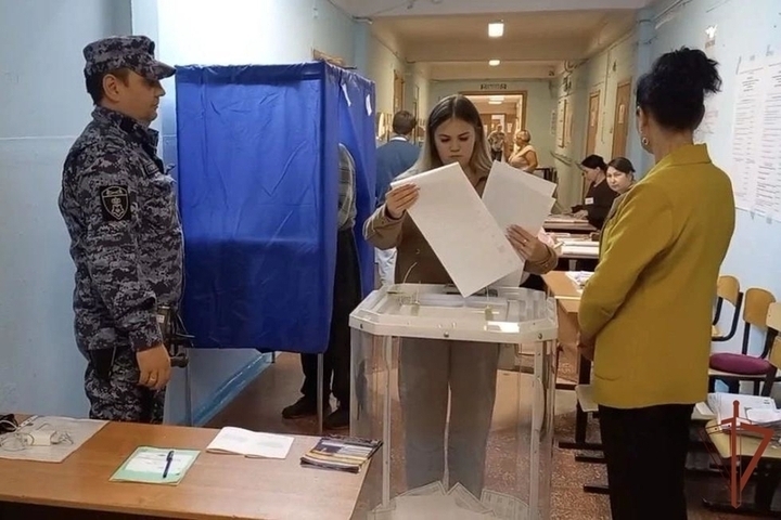 Полиция и Росгвардия обеспечили правопорядок на выборах в Чувашии