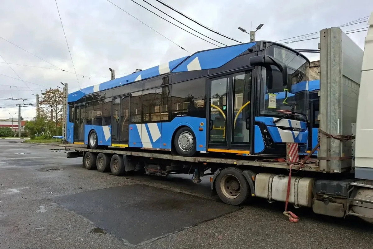 Петербуржцы оценят новые низкопольные троллейбусы МАЗ