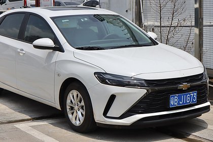 Названы цены на седан Chevrolet Monza в России