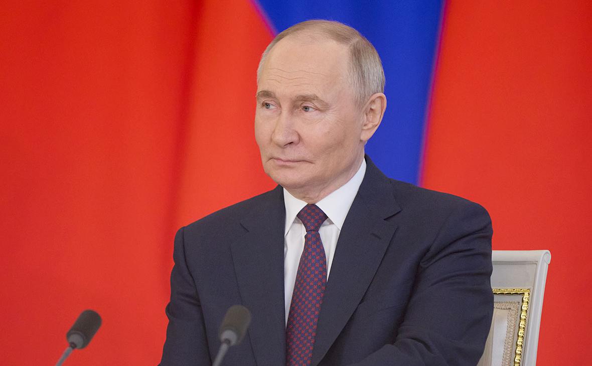 Путин поздравил Пашиняна с 35-летием независимости Армении