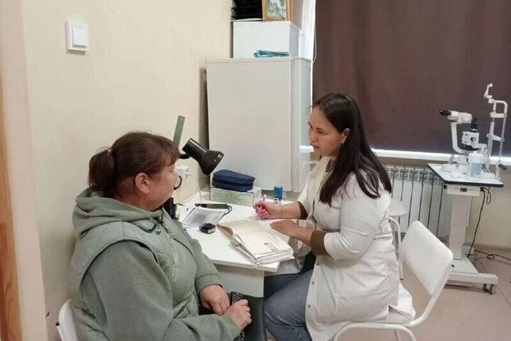 Офтальмолог осмотрела 35 пациентов в Ибресинском округе