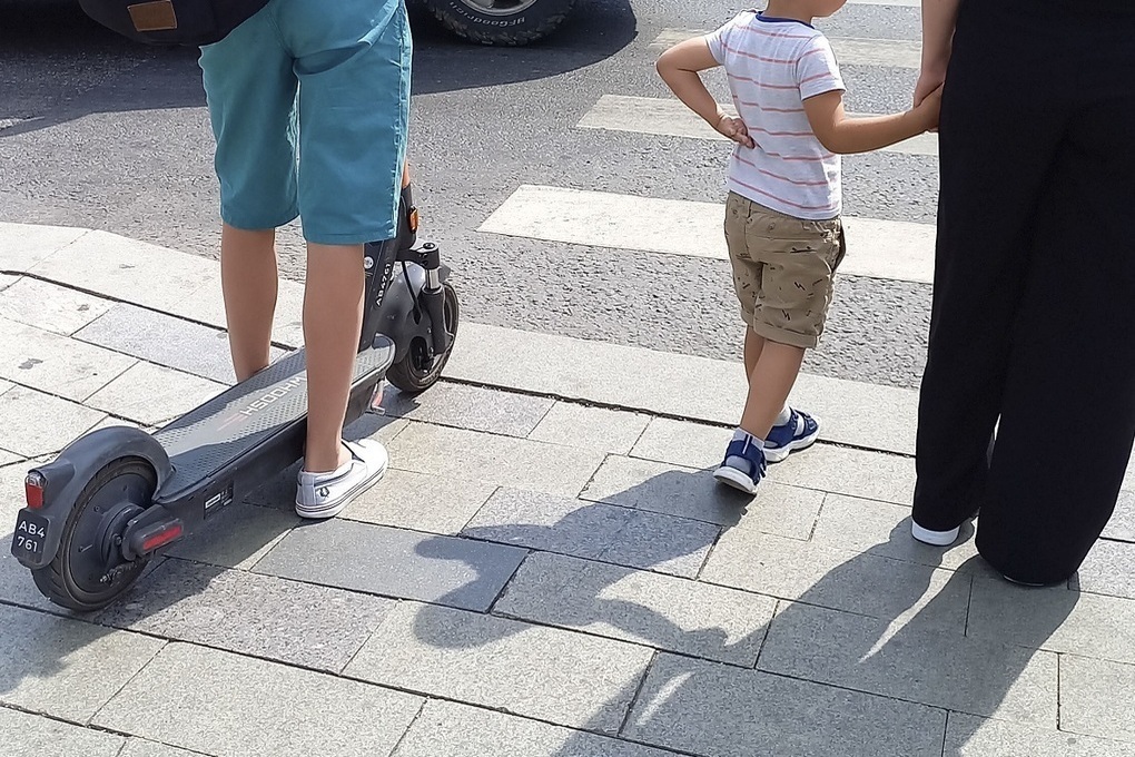 Двухлетнего малыша сбили на пешеходном переходе