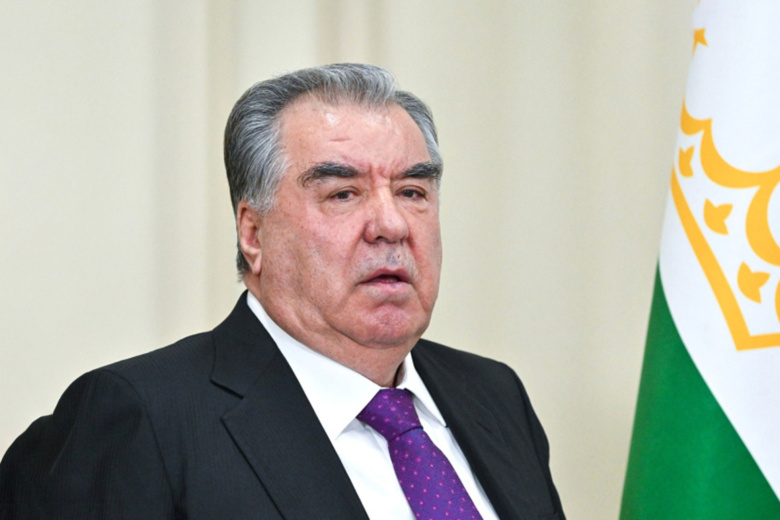 Президент Таджикистана поздравил Путина с итогами выборов