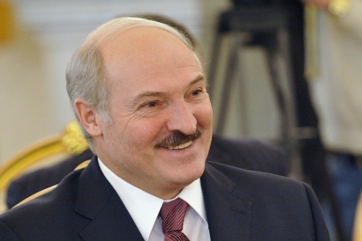 Лукашенко призвал "поотрывать руки-ноги" виновным в излишней бюрократии