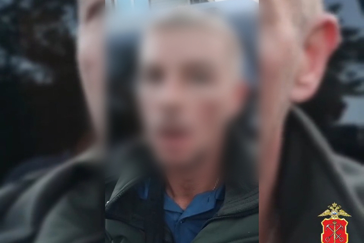 Петербуржец поверил в порчу и сжёг автомобиль Волан-де-Морта