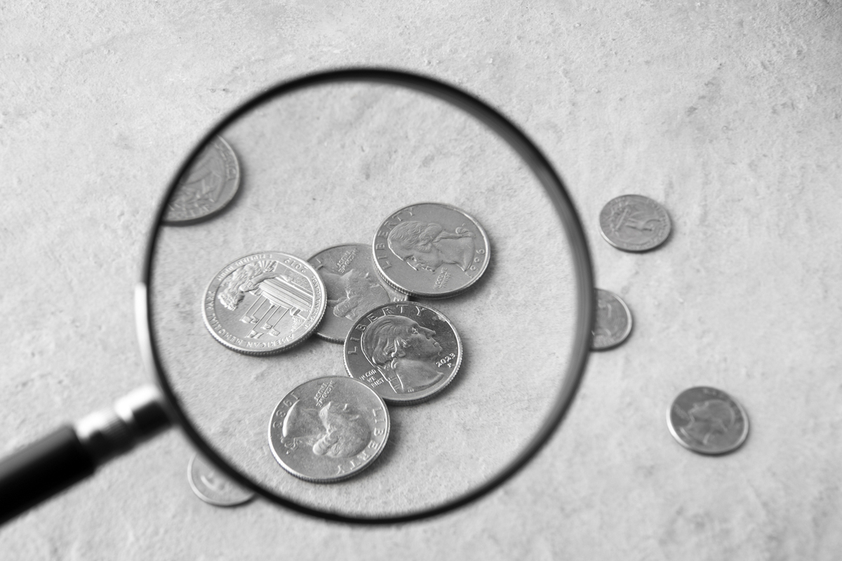 Три копейки за 400 тысяч: необычную монету продают в Новосибирске