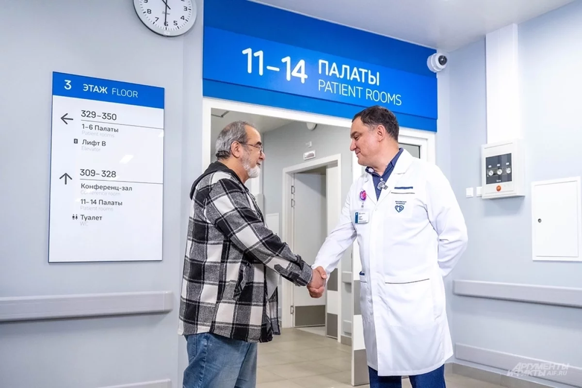Шанс на миллион. В Склифе провели уникальную операцию на сердце