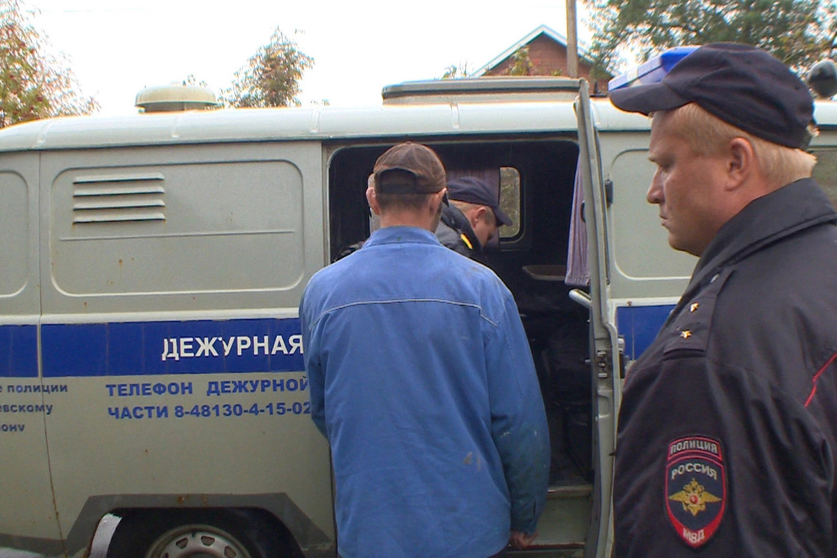 Житель Ярцева потерял более 95 тысяч рублей из-за схемы с «заменой домофона»