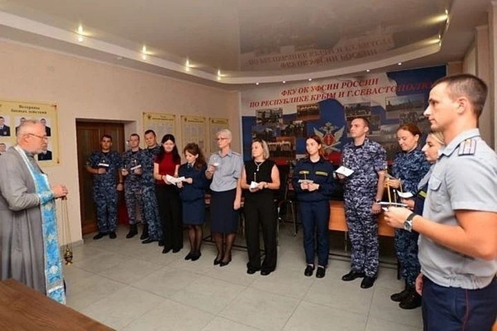 Сотрудники УФСИН в Крыму вспомнили погибших коллег