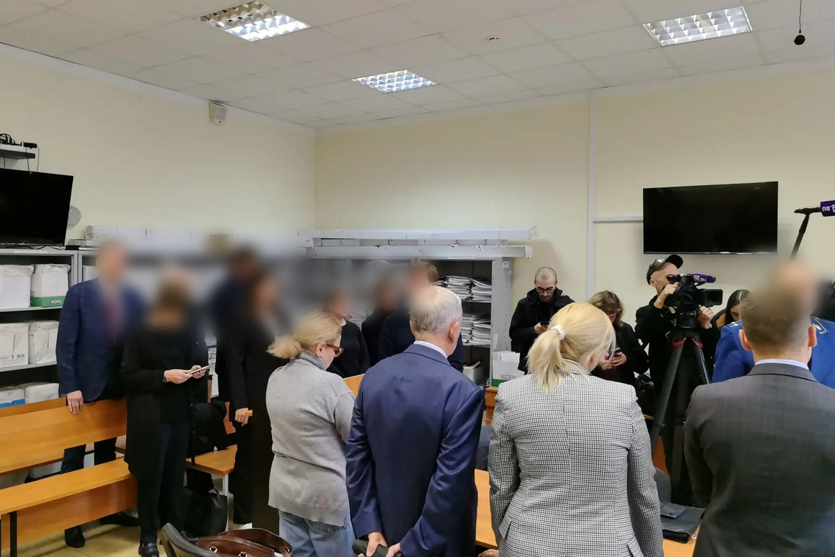 Депутат ЗакСа Рахова получила условку за махинации с «мёртвыми душами» в школе №619