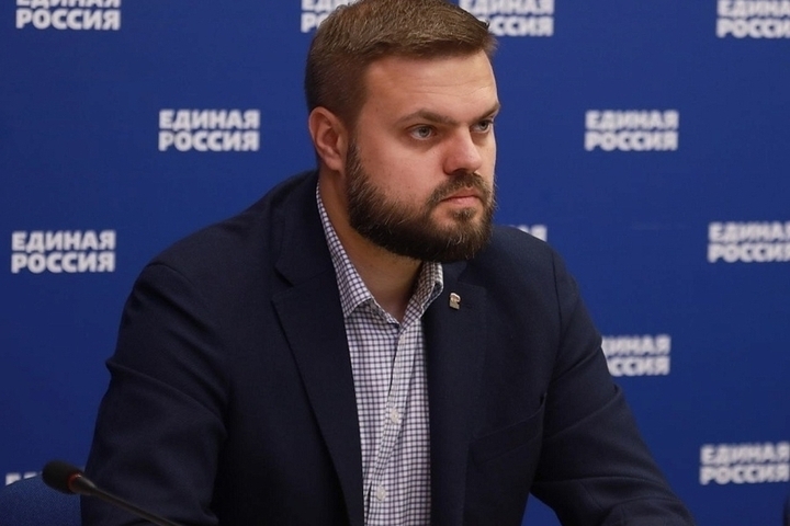 Артём Туров поблагодарил смолян за рекордную явку и доверие фракции «Единая Россия»