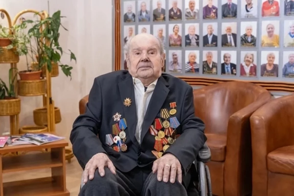 Снится война. 100-летний ветеран - о войне, Москве и секрете долголетия