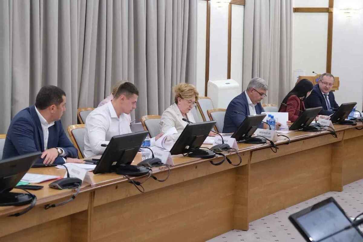 В Краснодаре обсудили профилактику подростковой травли и побегов из дома