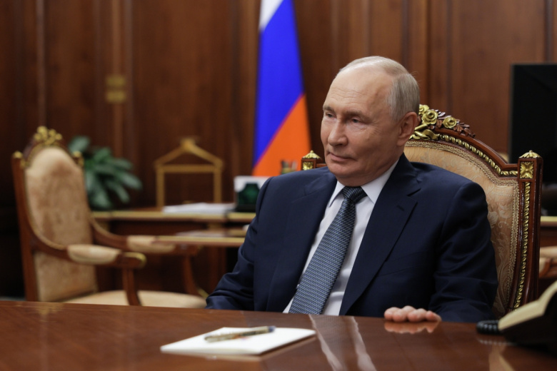 Путин собрал совещание с членами правительства