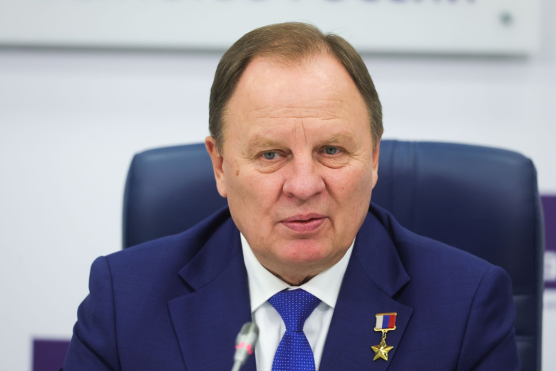 Генерал дал совет Сикорскому, который хочет спрятаться в убежище