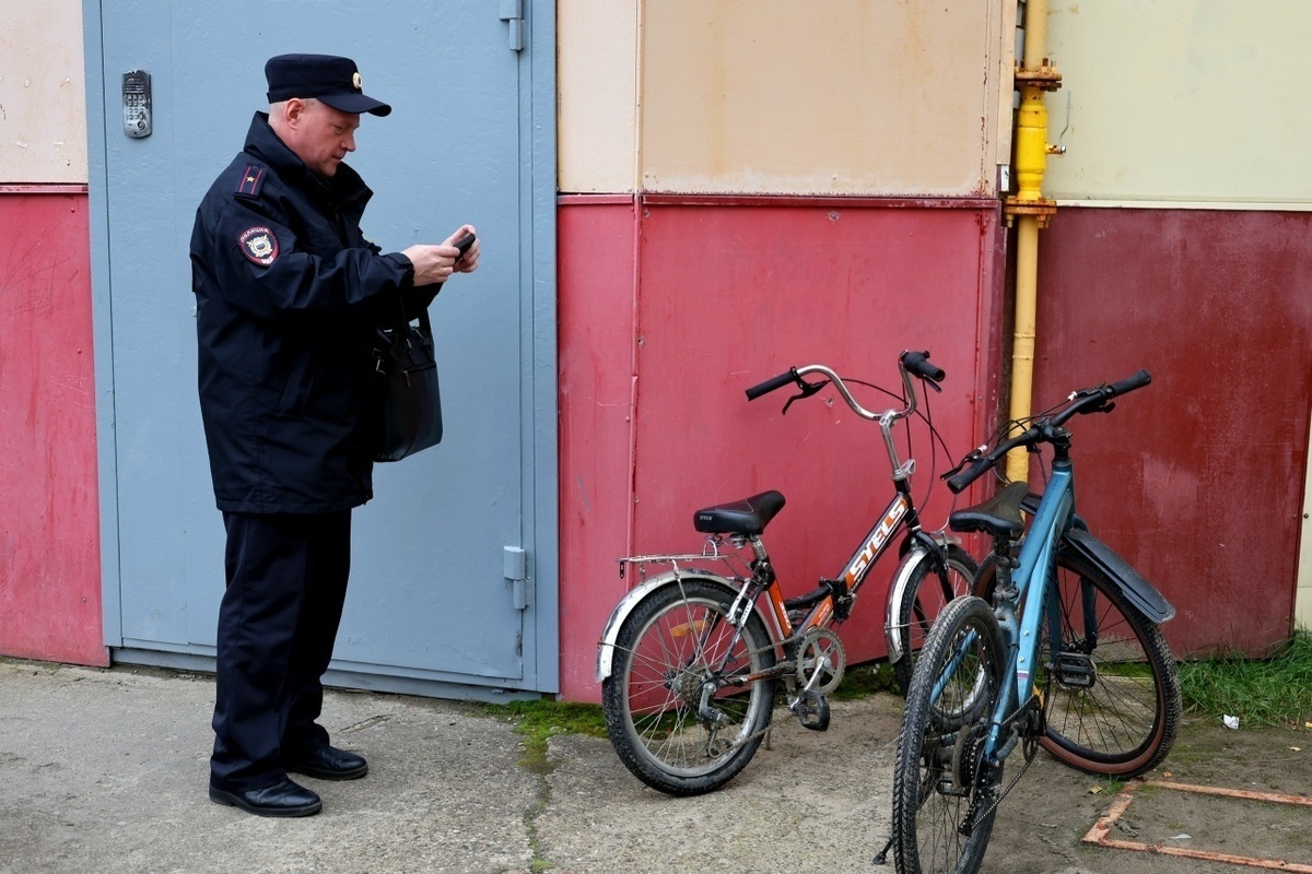 В Нарьян-Маре участковые провели обход жилого сектора