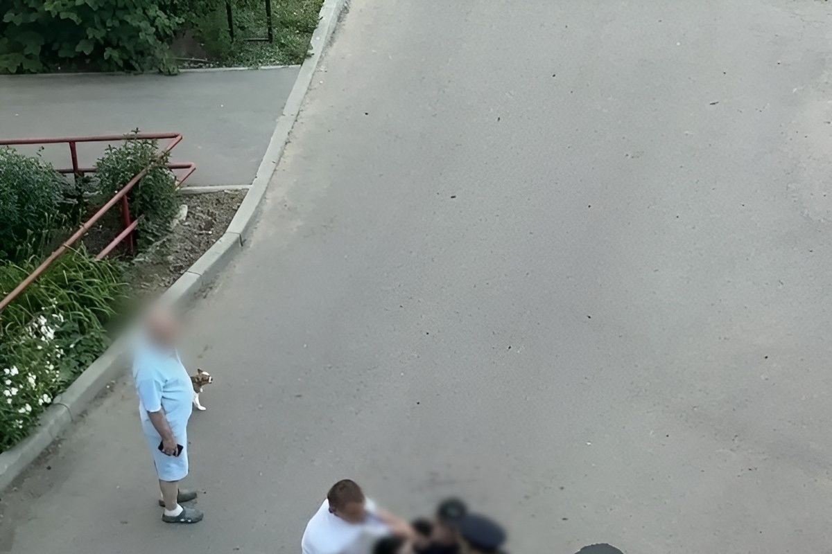 В Александрове пьяная горожанка избила участкового