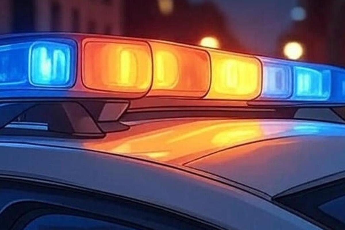В Самаре 23 сентября после погони столкнулись полицейская машина и Лада Гранта