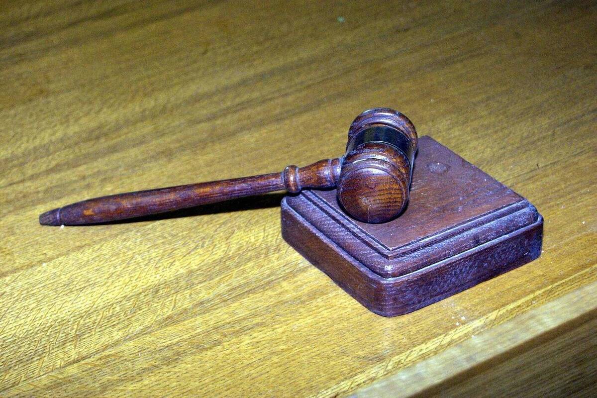 Восемь человек предстанут перед судом за организацию проституции в Бийске