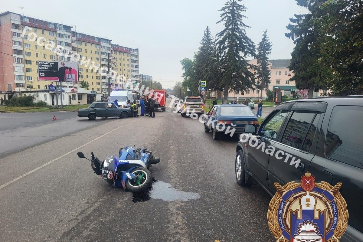Под Тулой бесправный водитель мопеда пострадал в ДТП с «ВАЗ 2105»
