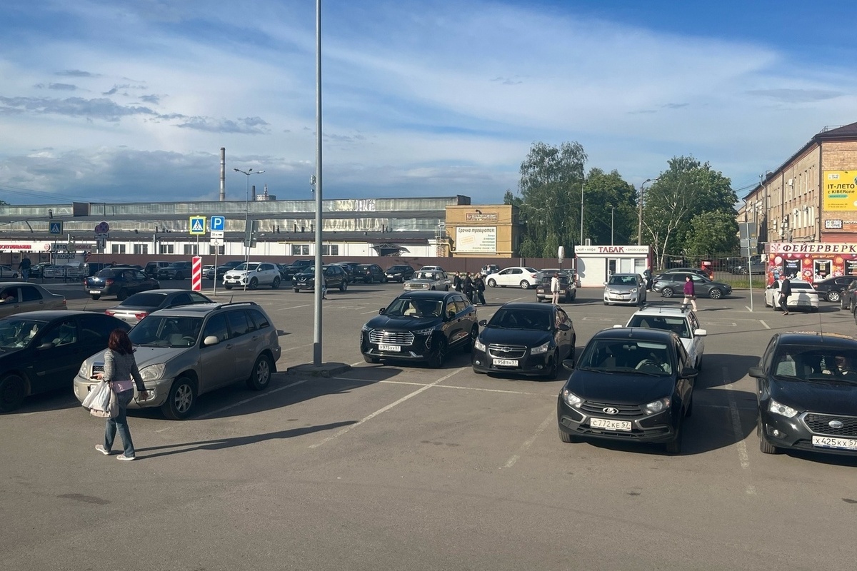В Орловской области установили лимиты на служебные автомобили для чиновников
