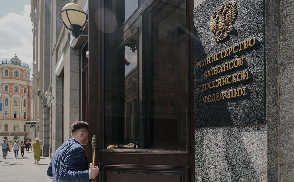 Минфин предложил ввести НДС в 22% на купленные зарубежные онлайн-товары