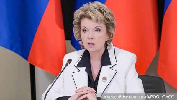 Ямпольская назвала нацистским запрет кричать по-русски в украинских роддомах