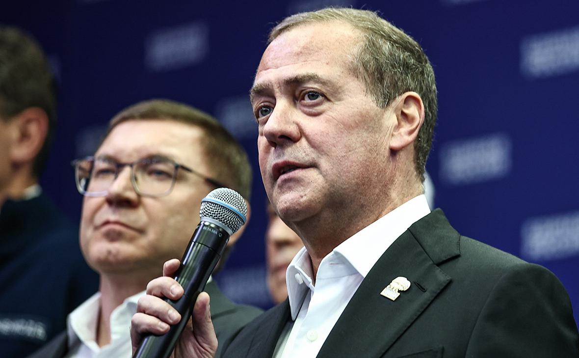 Медведев назвал число мест «Единой России» в Госдуме