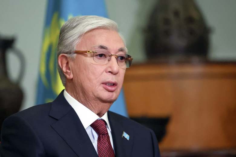 Токаев объявил траур после гибели военных на Каспии