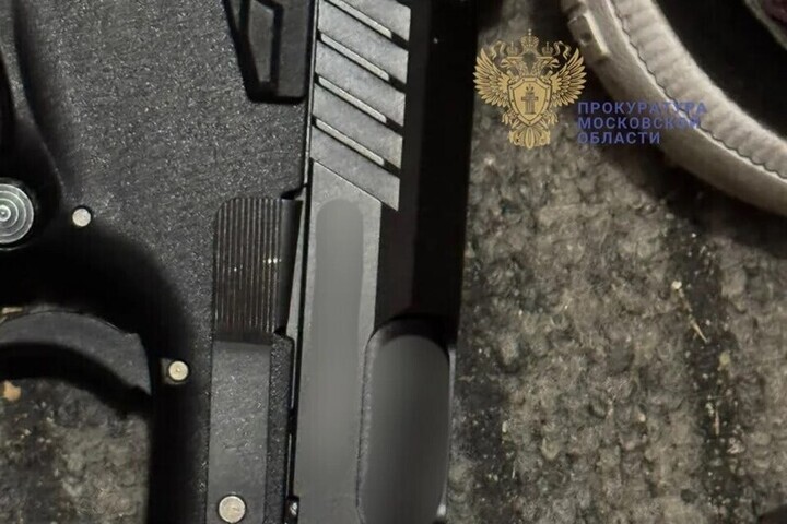 Прокуратура взяла на контроль расследование гибели супругов в подъезде многоэтажки в Серпухове