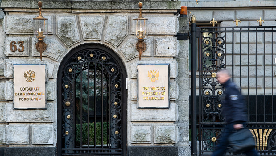Названо место выдачи загранпаспортов после закрытия генконсульства РФ в Бонне