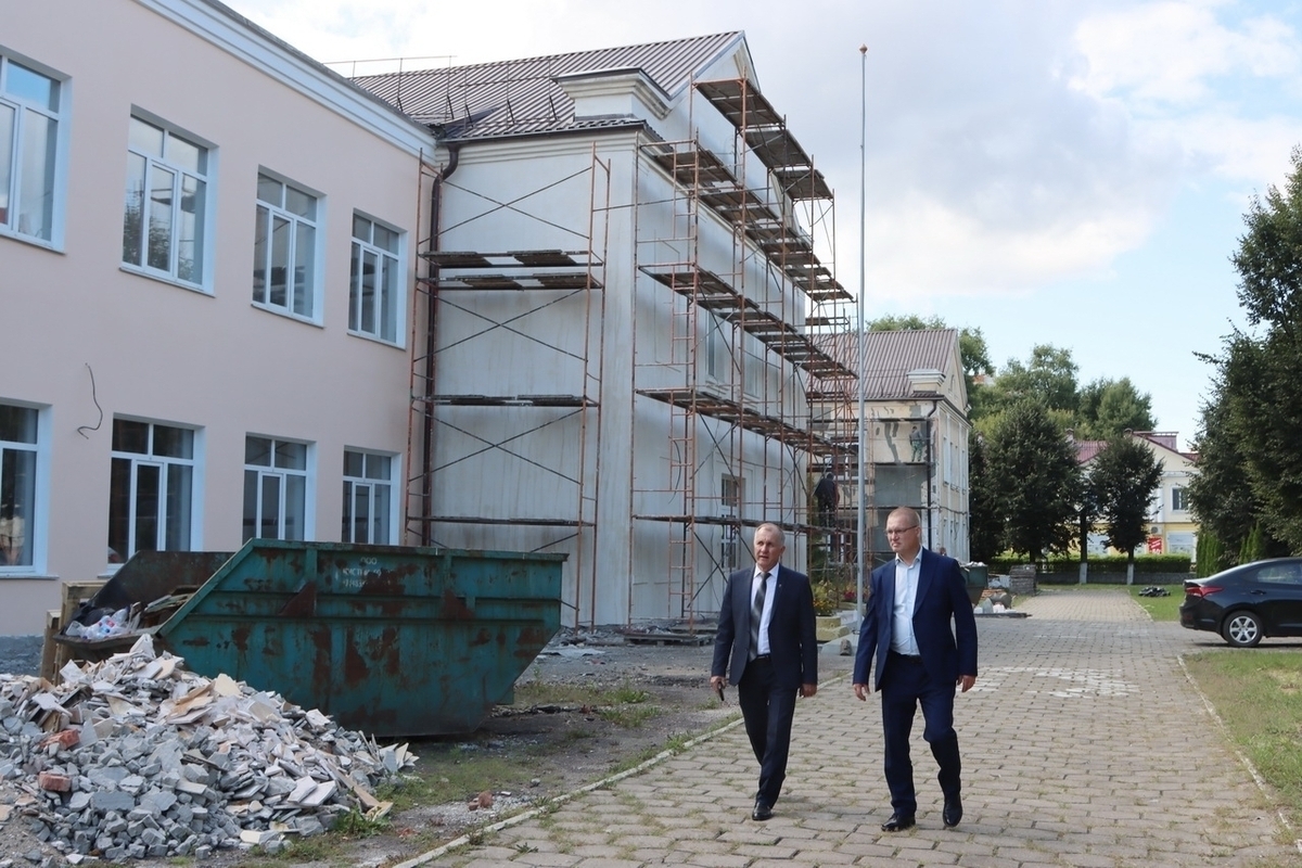 Глава Брянской горадминистрации: проблемы с капремонтом в 33-ей школе есть, но они решаемы