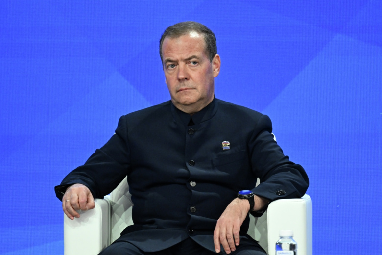 Медведев назвал кандидатов на ключевые должности в Госдуме