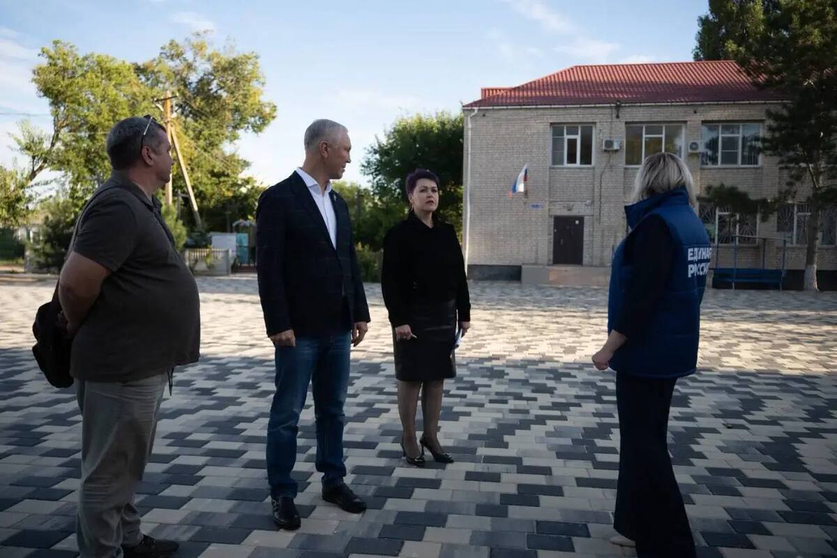 В Стрелковом Генического округа обновляют общественные пространства